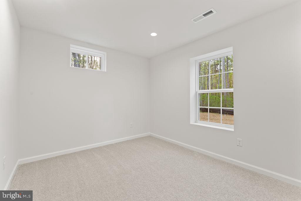 729 Vawter Corner Road Louisa, VA 23093 - Photo 37 of 50 an empty room with a window