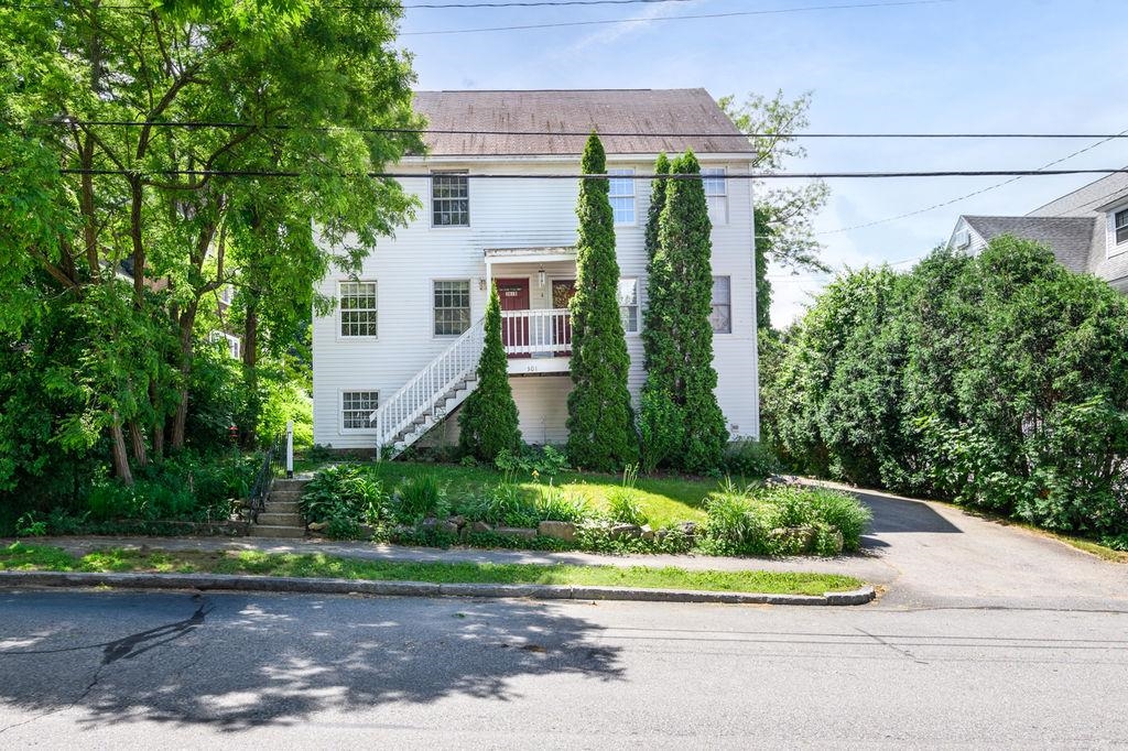 301 Myrtle Street, Unit 2 Manchester, NH 03104 - Photo 1 of 26