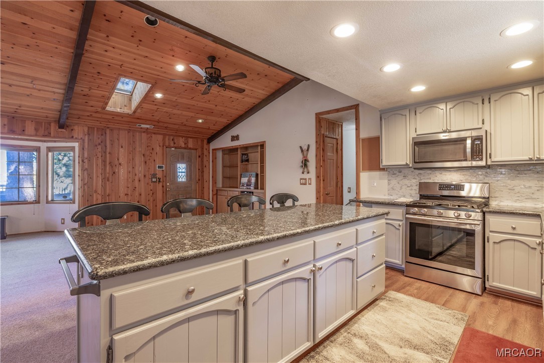 1411 Klamath Road Big Bear City, CA 92314 - Photo 24 of 39