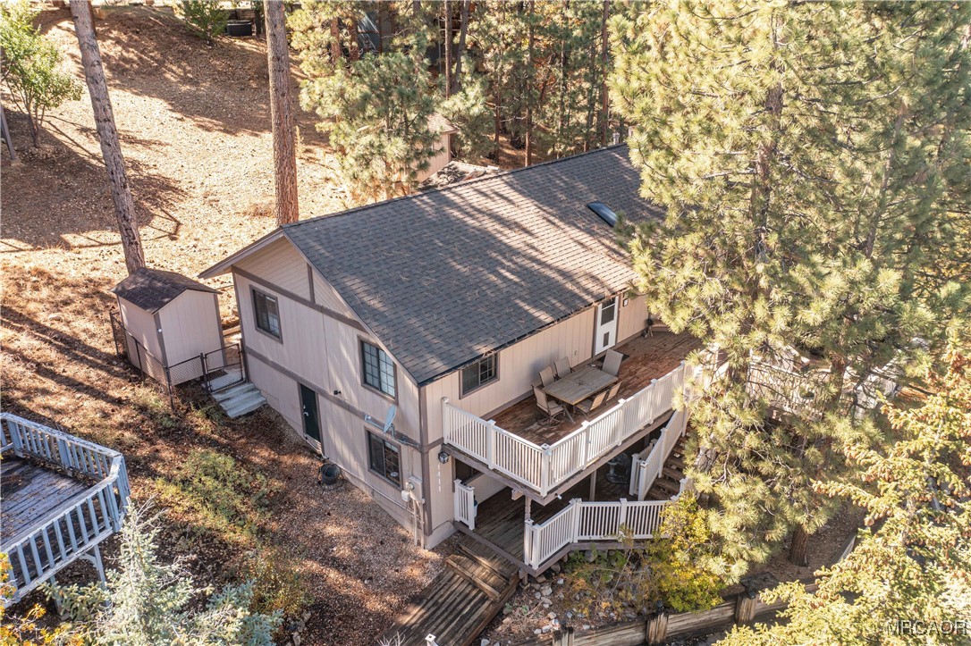 1411 Klamath Road Big Bear City, CA 92314 - Photo 3 of 39