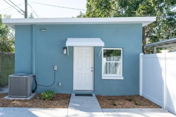 $2,000 | 3520 8th Avenue North, St. Petersburg, FL 33713