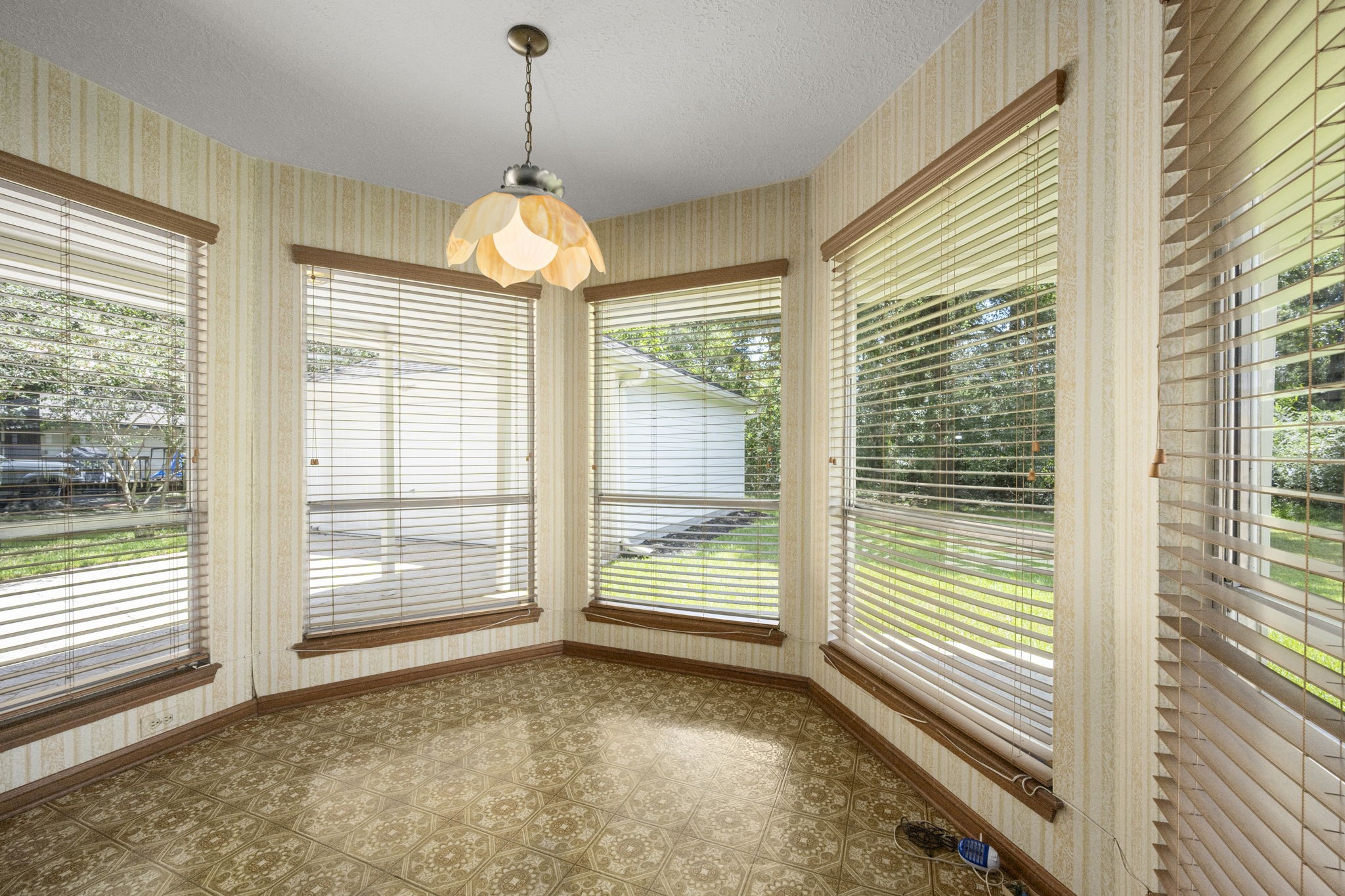 3915 Snag Lane Spring, TX 77388 - Photo 23 of 39 Gallery Image 23
