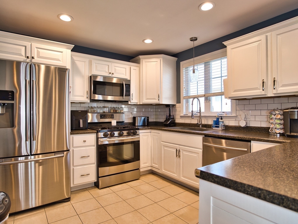 40 Winchester Lane, Unit 9 Fall River, MA 02721 - Photo 12 of 35 Gallery Image 12