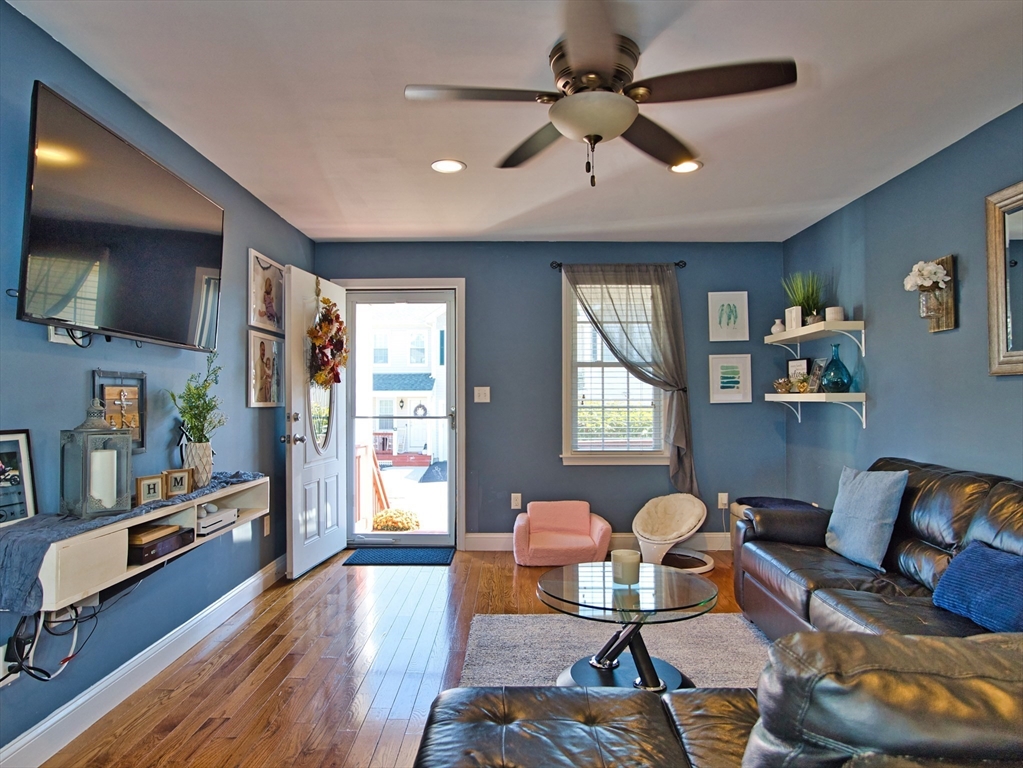 40 Winchester Lane, Unit 9 Fall River, MA 02721 - Photo 6 of 35 Gallery Image 6