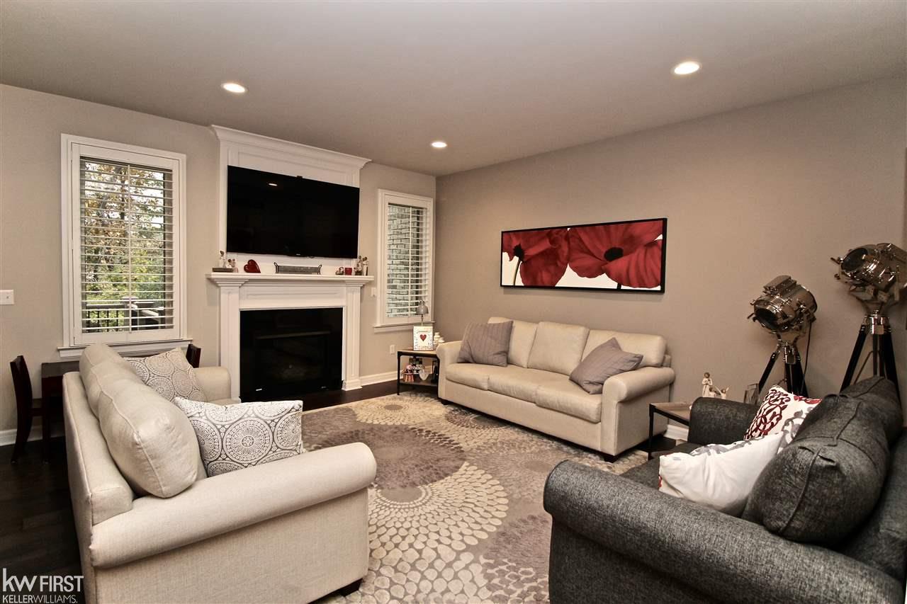 4240 Oak Arbor Drive Rochester, MI 48306 - Photo 12 of 37