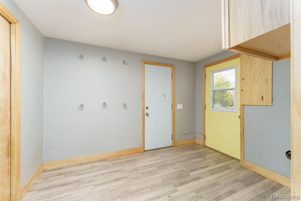 10159 Clark Road Davison, MI 48423 - Photo 23 of 49