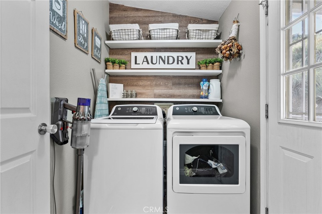 30000 Hasley Canyon Road, Unit 88 Castaic, CA 91384 - Photo 15 of 33 a view of a fireplace
