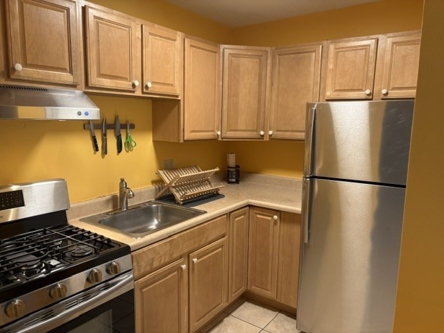 6 Hayes Road, Unit 12 Boston, MA 02131 - Photo 1 of 17