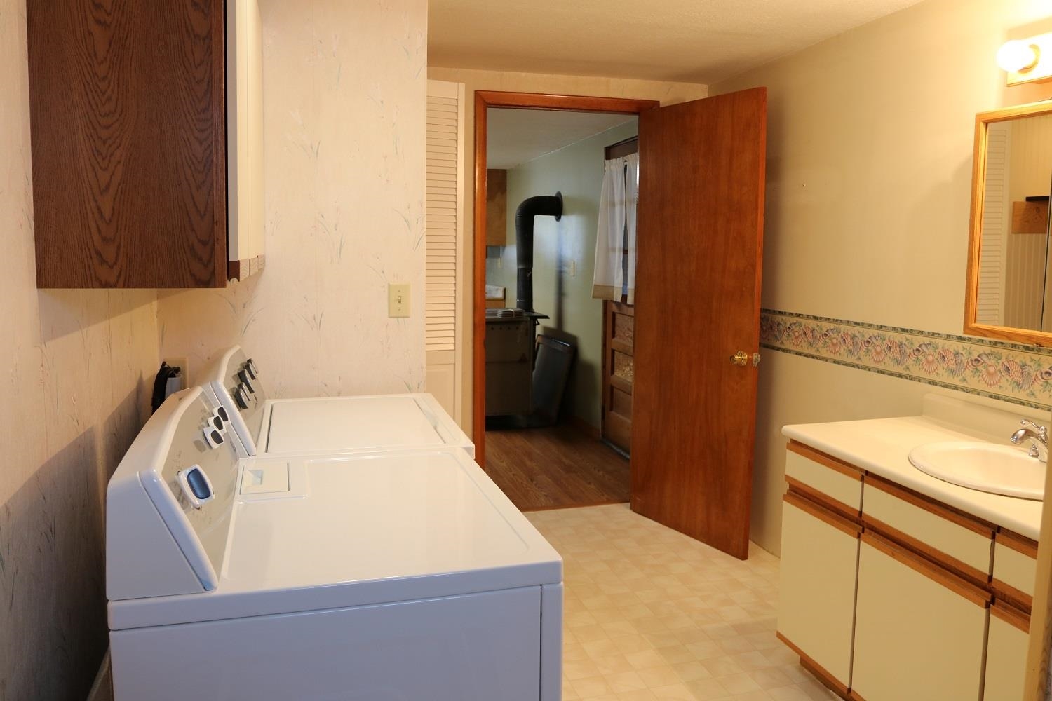 6712 North Pingree Road Elwell, MI 48832 - Photo 31 of 43 1896240-30.JPG
