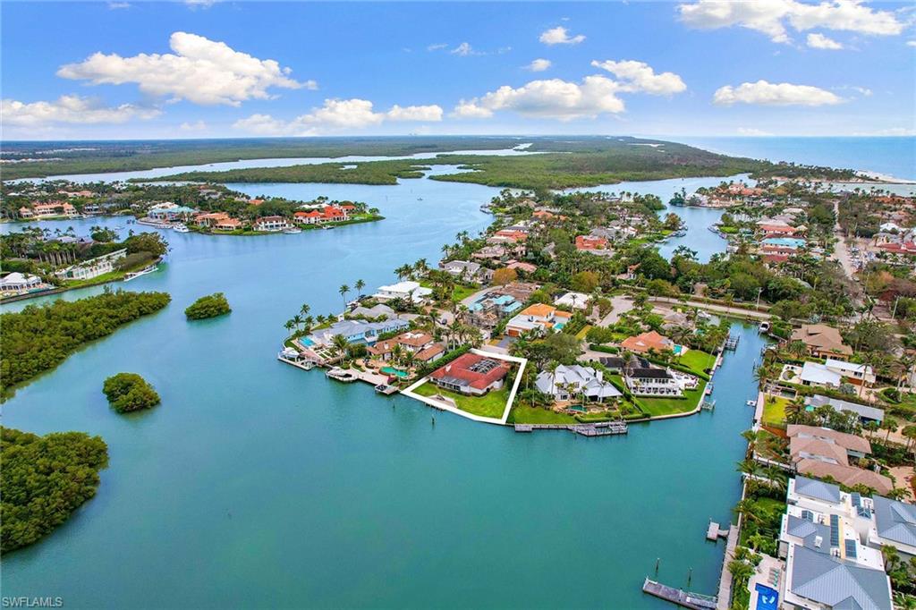 7 Sabre Lane Naples, FL 34102 - Photo 3 of 15