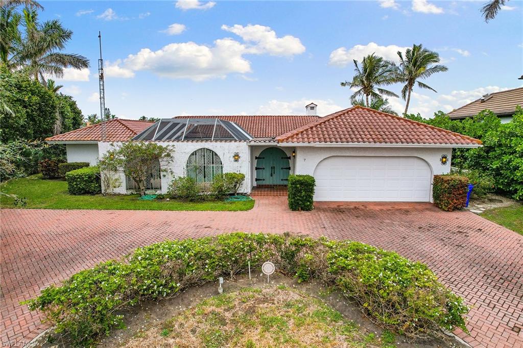 7 Sabre Lane Naples, FL 34102 - Photo 5 of 15