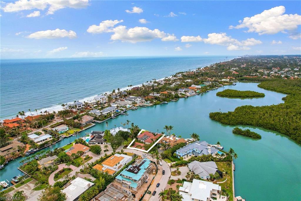 7 Sabre Lane Naples, FL 34102 - Photo 10 of 15