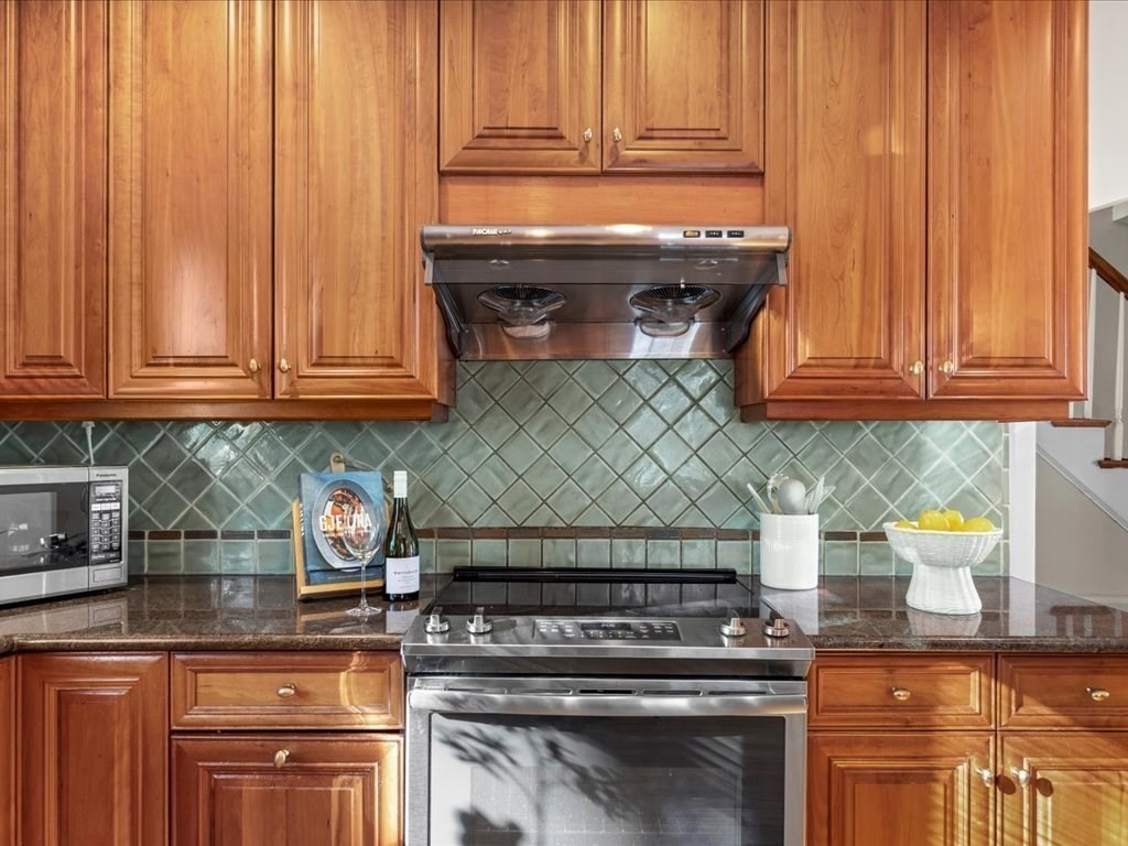 55 Bellingham Road Brookline, MA 02467 - Photo 20 of 40