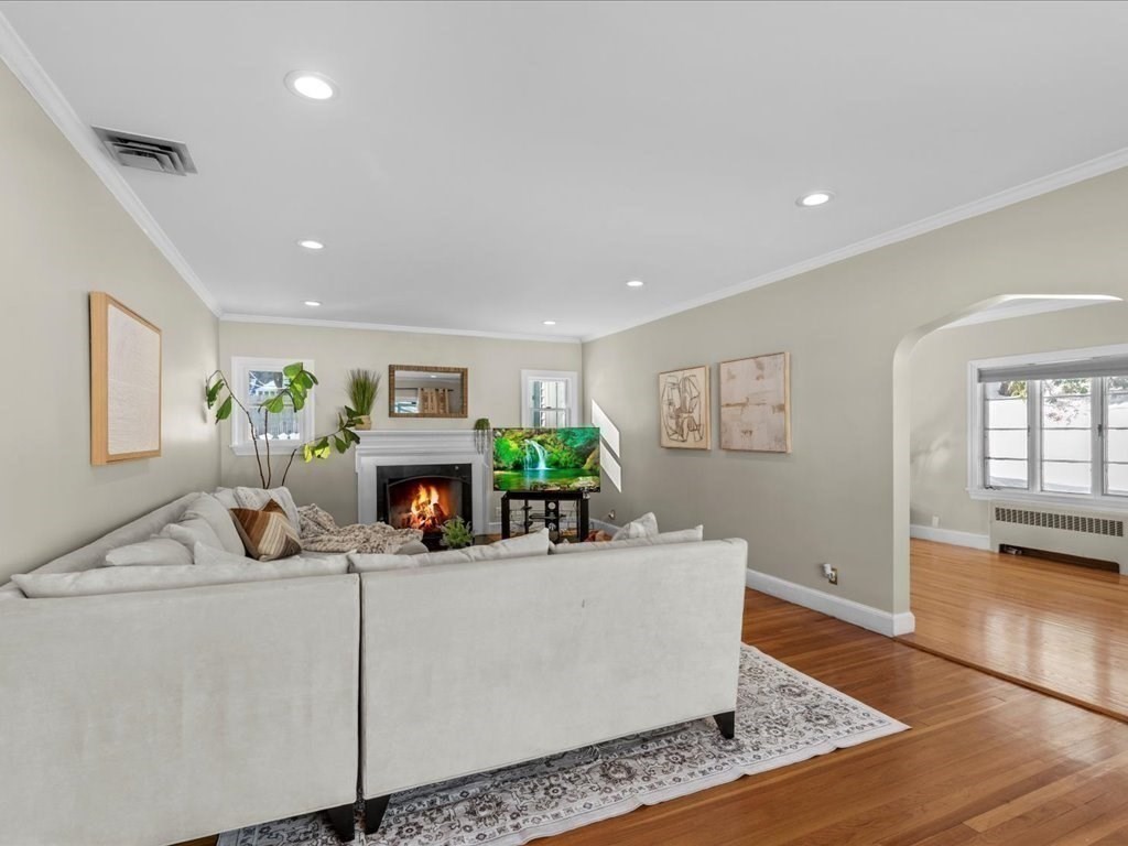 55 Bellingham Road Brookline, MA 02467 - Photo 9 of 40