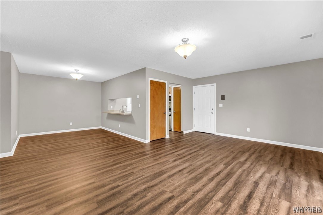 6632 Erie Road Evans, NY 14047 - Photo 5 of 29