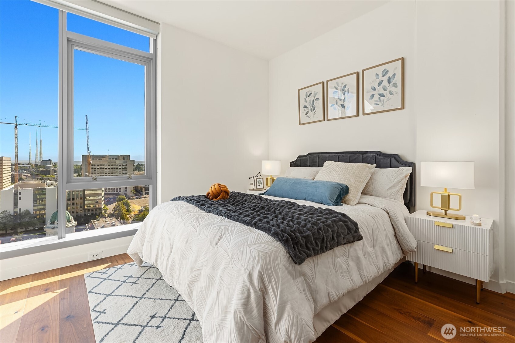 800 Columbia Street, Unit 2602 Seattle, WA 98104 - Photo 7 of 40