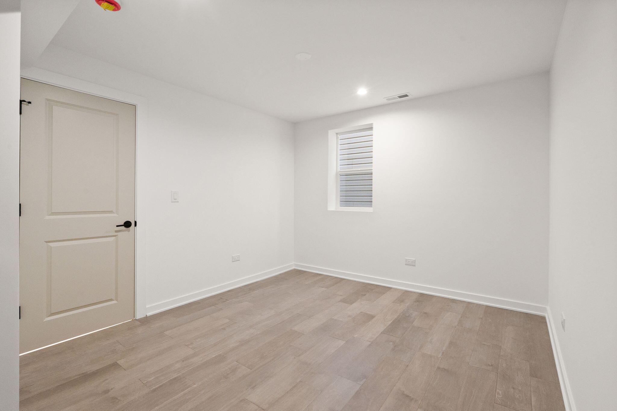 2017 Clark Street Whiting, IN 46394 - Photo 21 of 37 an empty room with a window