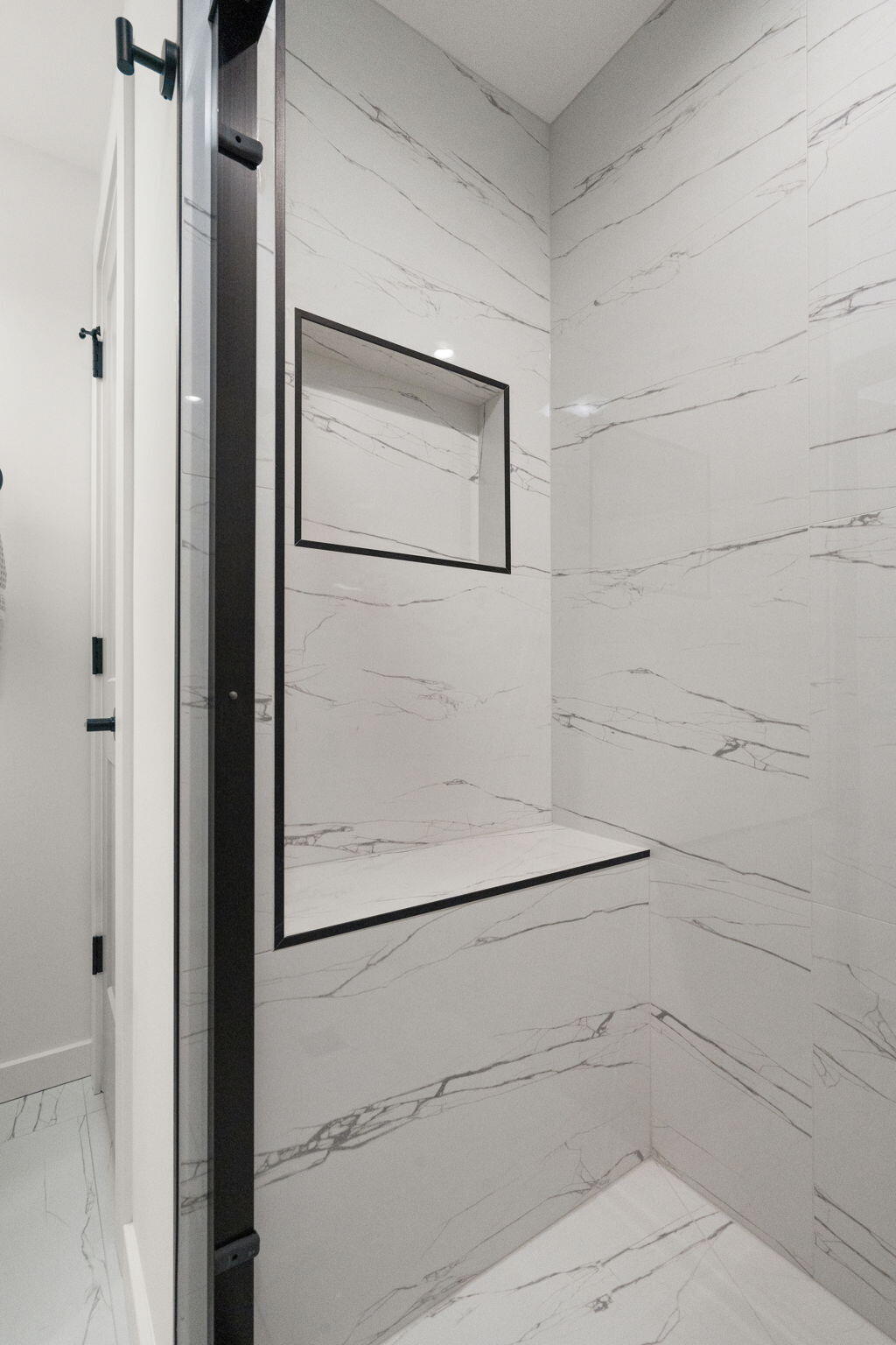 2017 Clark Street Whiting, IN 46394 - Photo 25 of 37 a bathroom with a bathtub