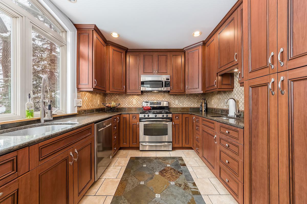 52 Brevoort Road Columbus, OH 43214 - Photo 4 of 43 Gallery Image 4