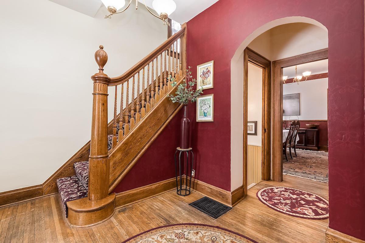 52 Brevoort Road Columbus, OH 43214 - Photo 8 of 43 Gallery Image 8
