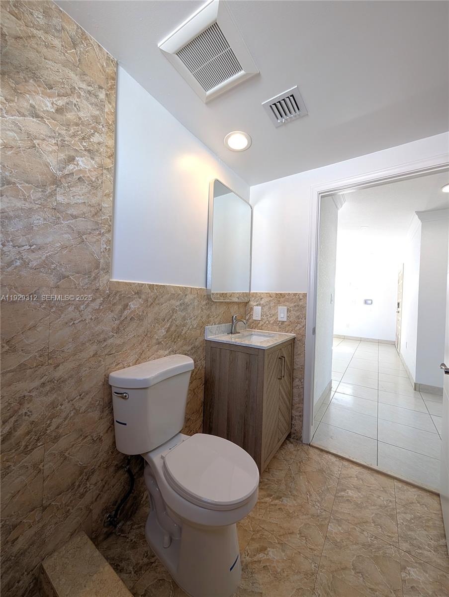 7199 West 30th Court Hialeah, FL 33018 - Photo 14 of 25