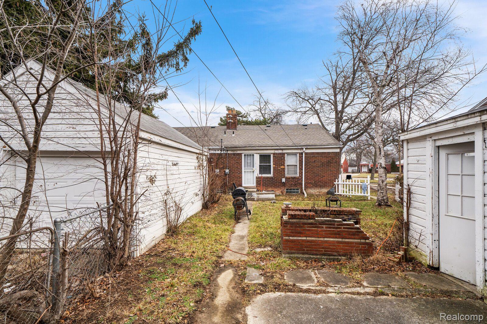 18757 Kelly Road Detroit, MI 48224 - Photo 15 of 16 Gallery Image 15
