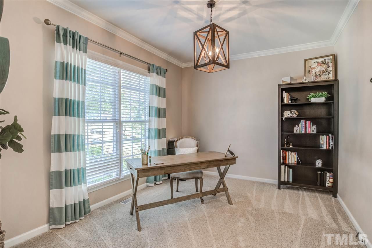 2308 Laurel Valley Way Raleigh, NC 27604 - Photo 4 of 30 Gallery Image 4
