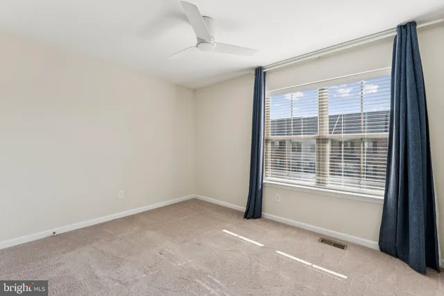 $4,200 | 43422 Robey Square, Ashburn, VA 20148