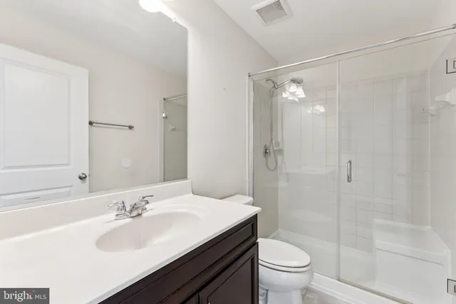 $4,200 | 43422 Robey Square, Ashburn, VA 20148