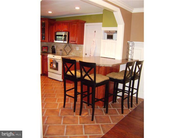 10 Hunt Road Levittown, PA 19056 - Photo 13 of 24 Kitchen