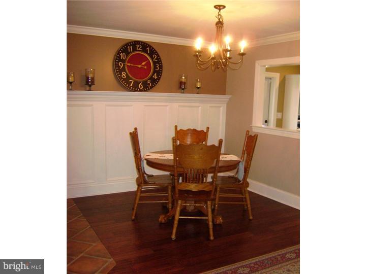 10 Hunt Road Levittown, PA 19056 - Photo 14 of 24 Dining Room