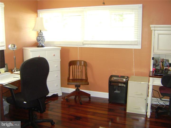 10 Hunt Road Levittown, PA 19056 - Photo 16 of 24 Bedroom 3