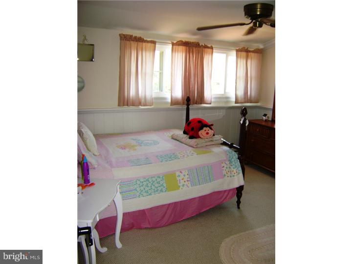 10 Hunt Road Levittown, PA 19056 - Photo 20 of 24 Bedroom 2