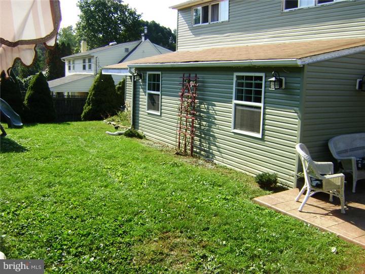 10 Hunt Road Levittown, PA 19056 - Photo 24 of 24 Back Yard