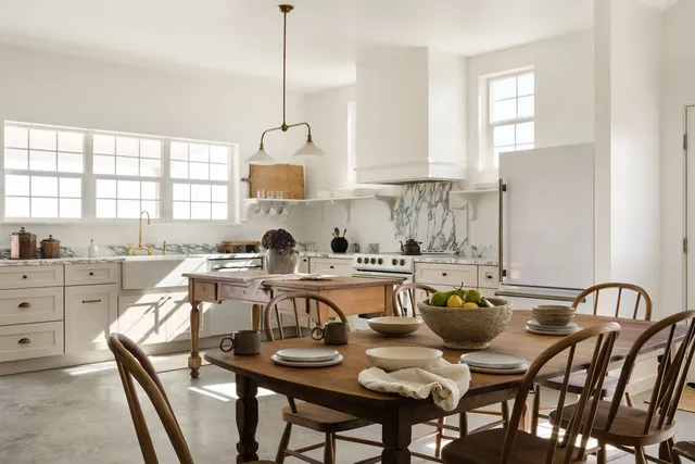 $699,999 | 0 Vaquero Vista Trail, Briggs, TX 78608