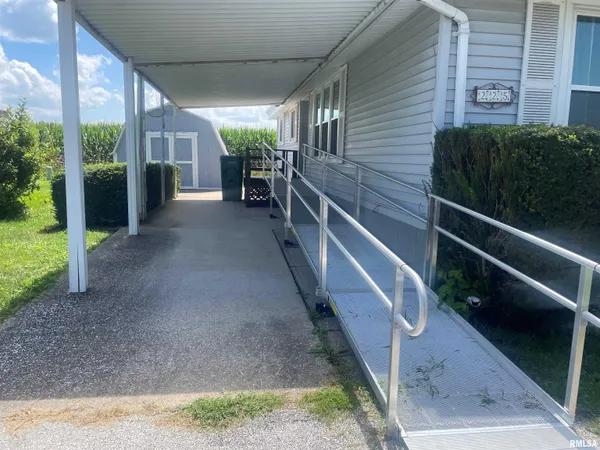 $55,000 | 1601 East Jackson, Unit 225, Macomb, IL 61455