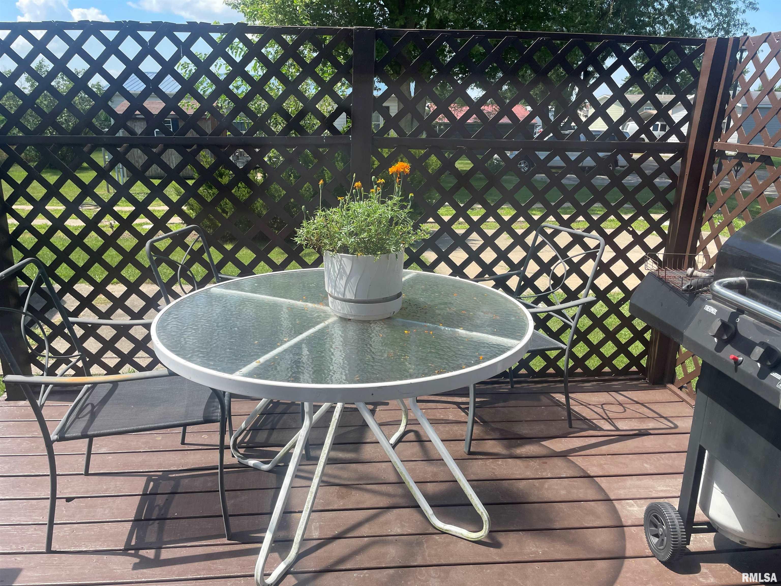 1601 East Jackson, Unit 225 Macomb, IL 61455 - Photo 3 of 10