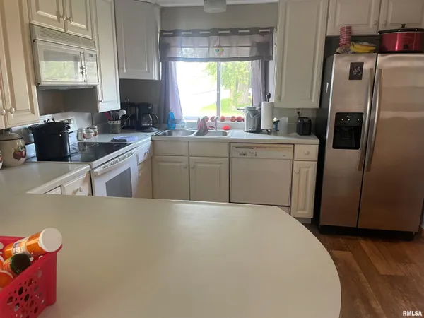 $55,000 | 1601 East Jackson, Unit 225, Macomb, IL 61455