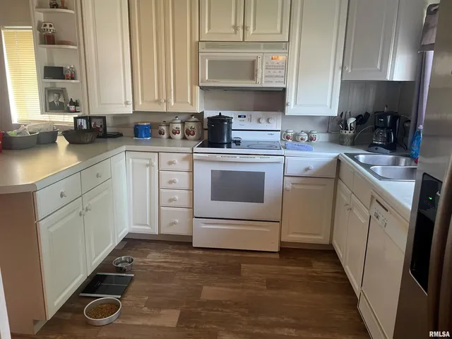 $55,000 | 1601 East Jackson, Unit 225, Macomb, IL 61455
