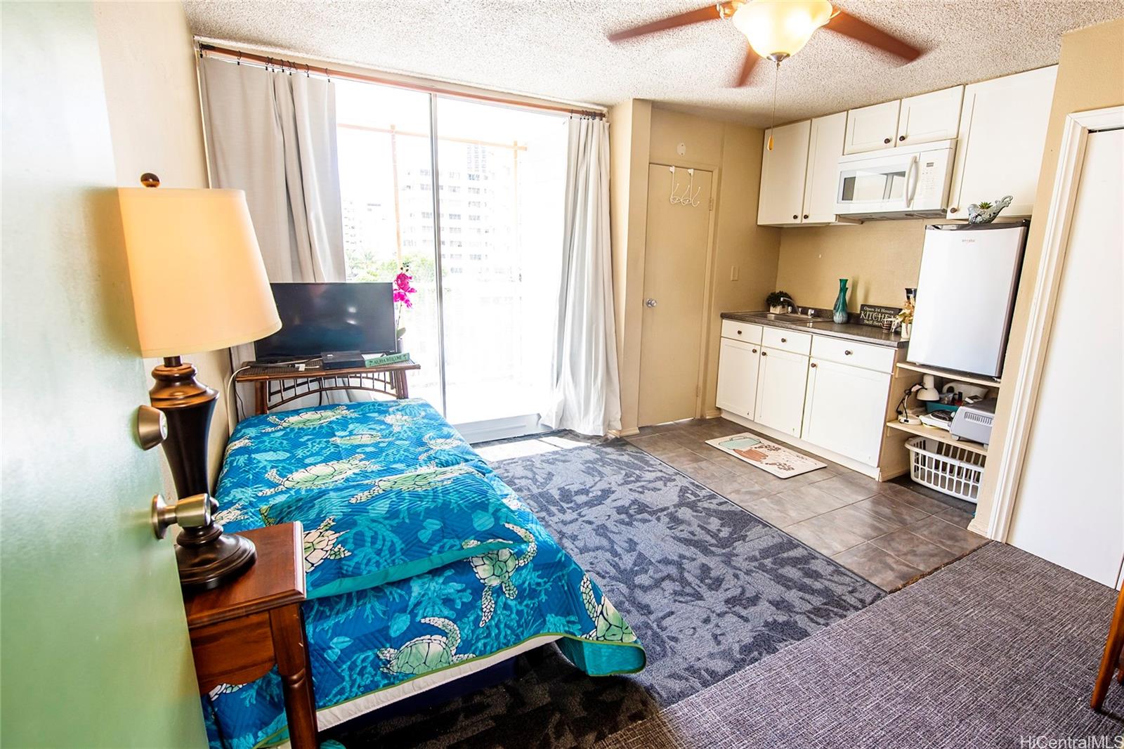 249 Kapīli St Unit 602  