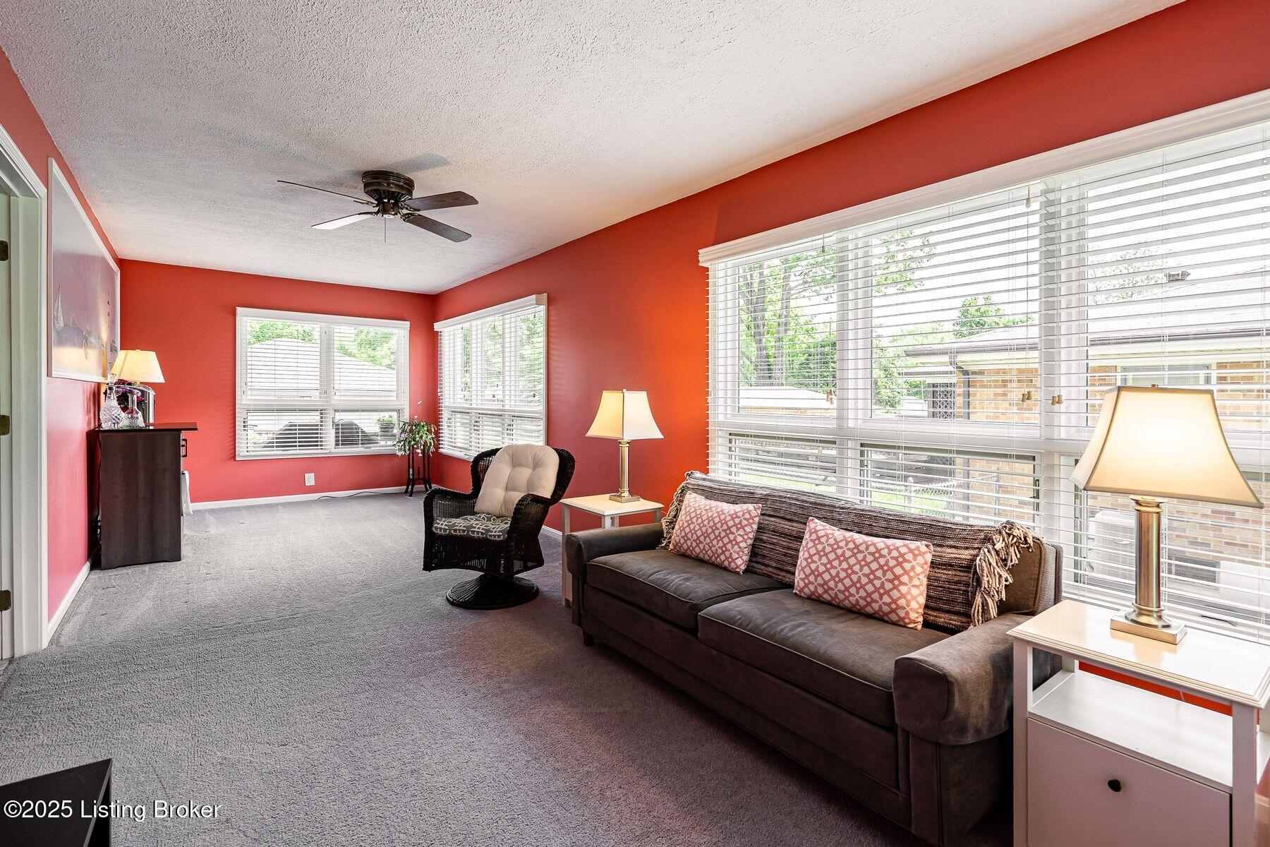 8703 Waltlee Road Louisville, KY 40291 - Photo 19 of 44 photo_online_018