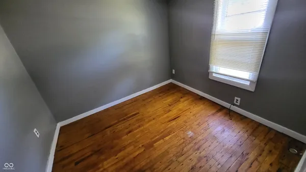 $1,400 | 1014 East 7th Street, Greenfield, IN 46140