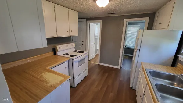 $1,400 | 1014 East 7th Street, Greenfield, IN 46140