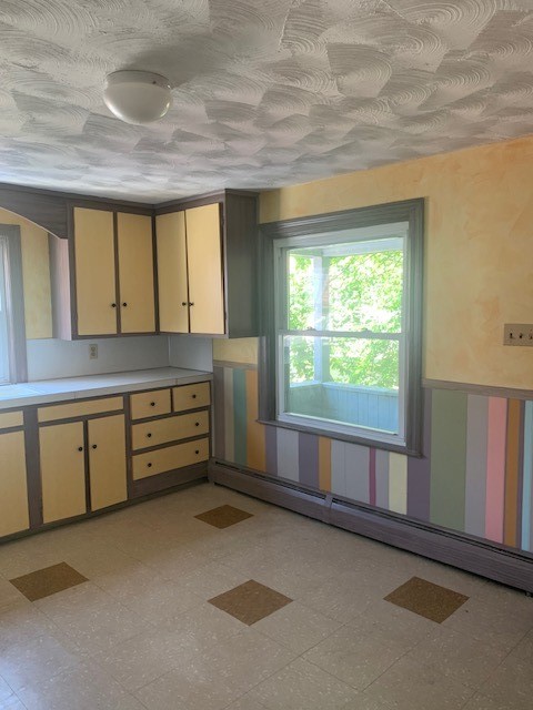 91 Sterling Street Pawtucket, RI 02860 - Photo 14 of 34 2nd floor