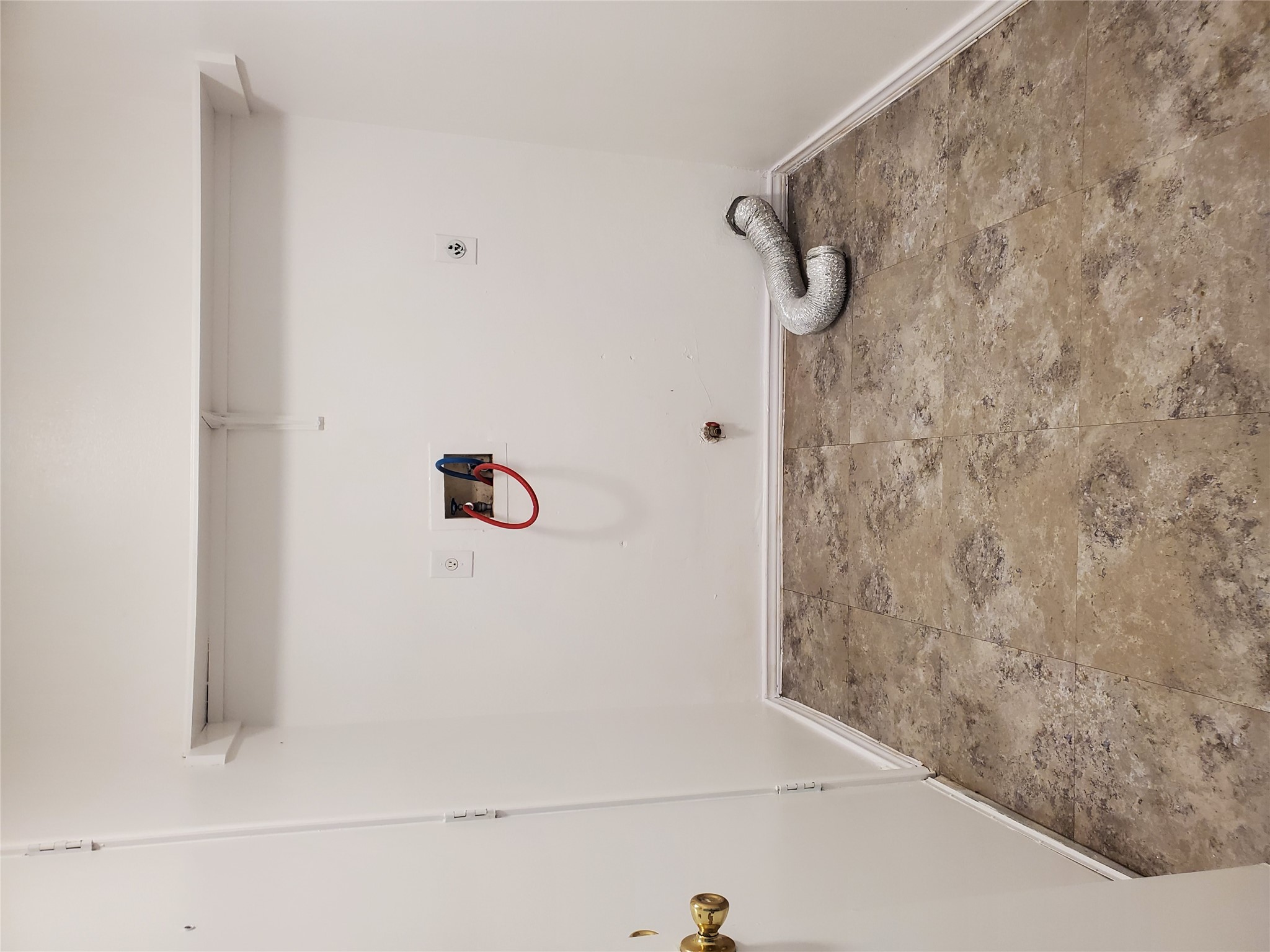 7209 Ritchie Drive Austin, TX 78724 - Photo 26 of 33 a bathroom with a granite countertop and white vanity