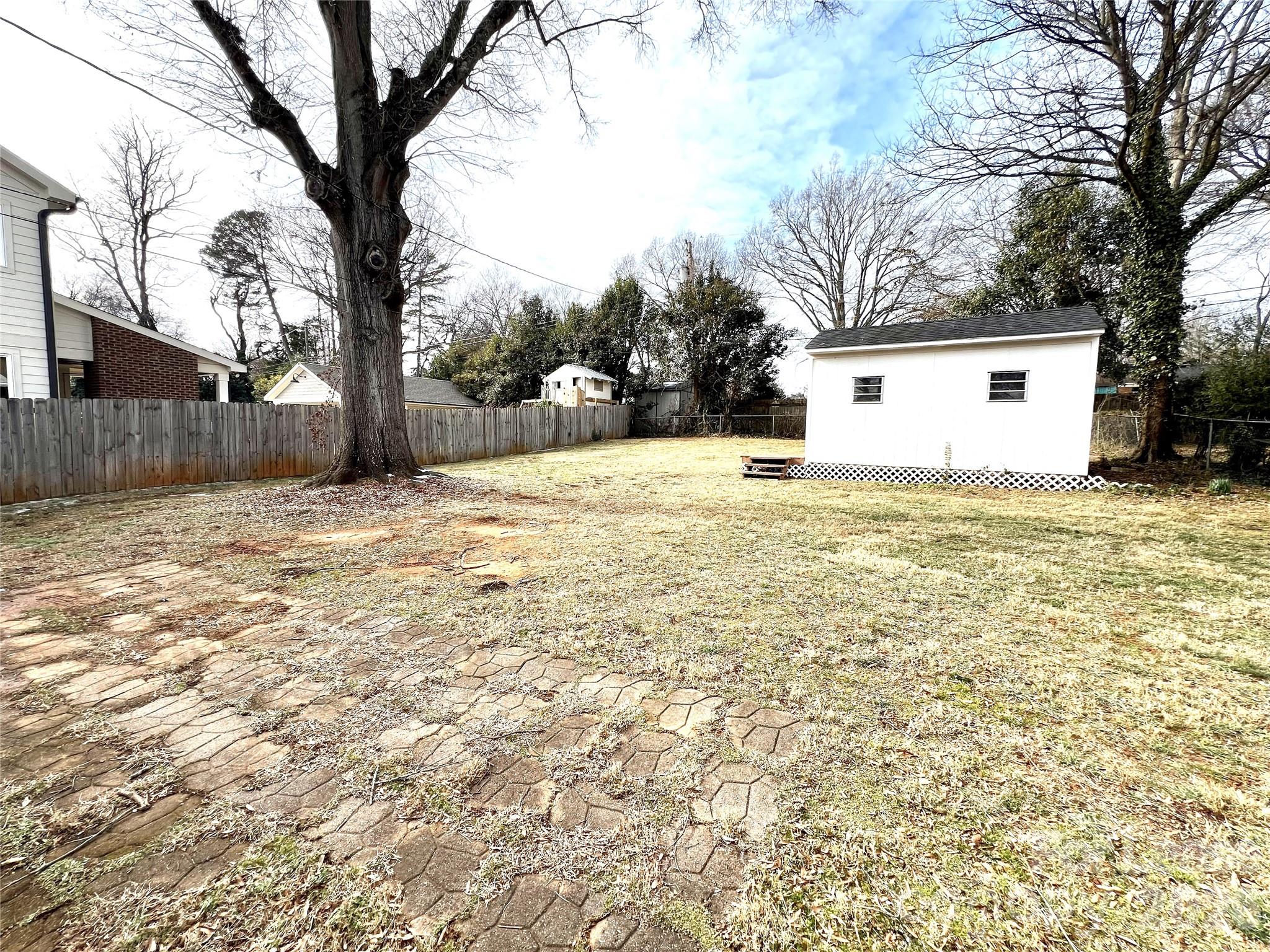 4334 Applegate Road Charlotte, NC 28209 - Photo 3 of 16