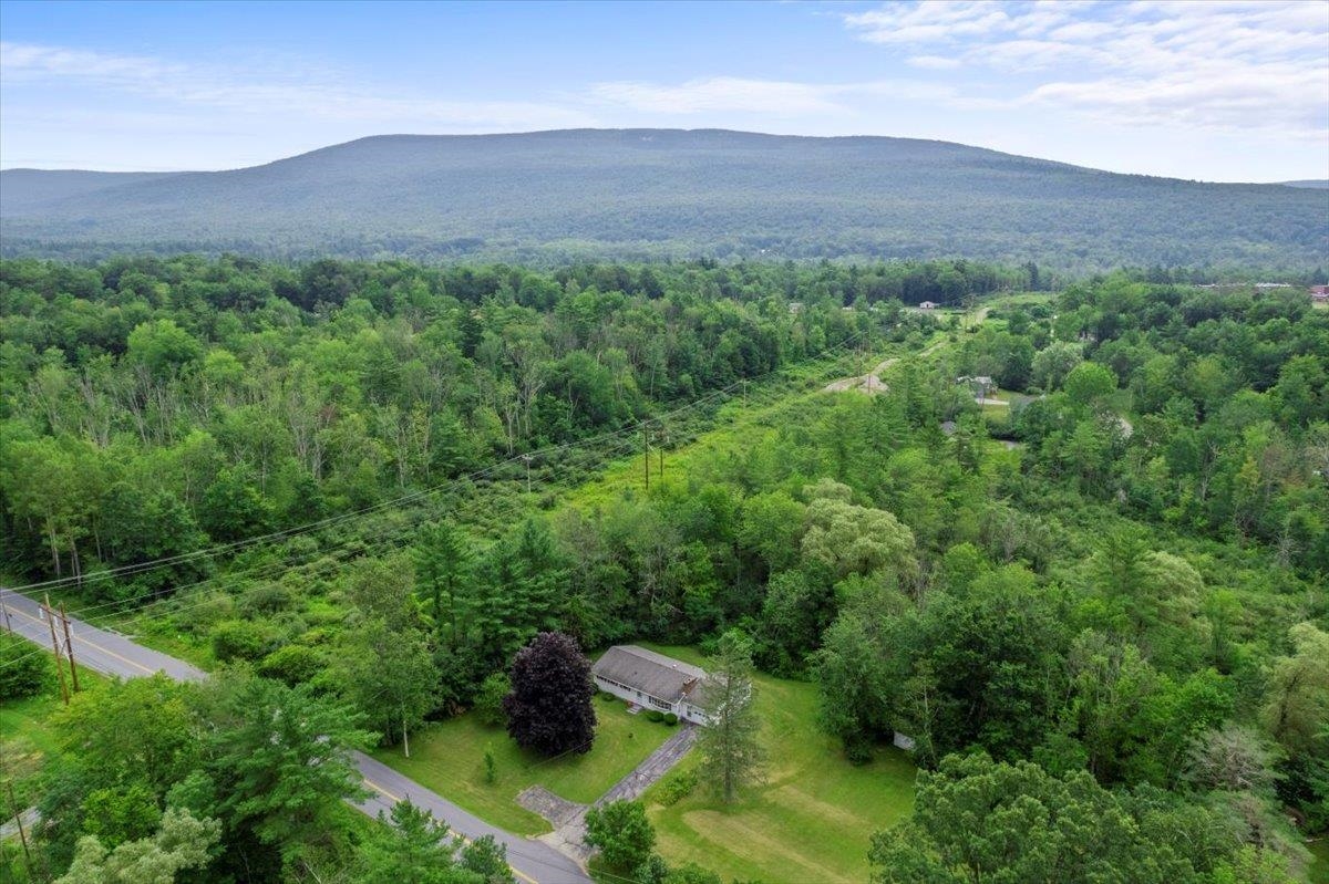 540 Willow Road Bennington, VT 05201 - Photo 2 of 30