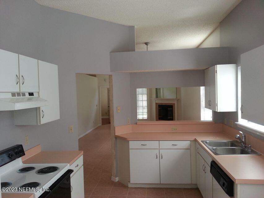 8057 Copperfield Circle North Jacksonville, FL 32244 - Photo 12 of 18 Kitchen