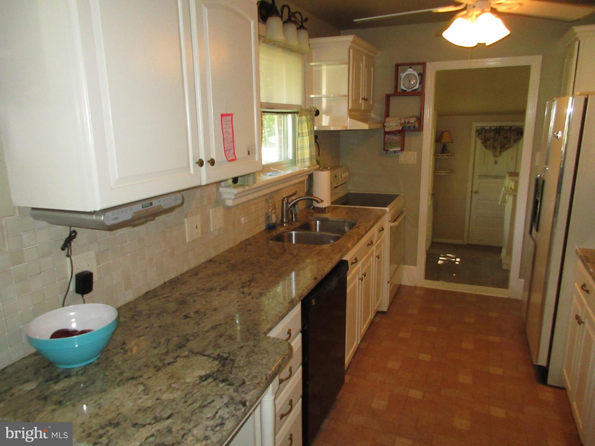 107 Circle Road Lancaster, PA 17601 - Photo 14 of 27 Gallery Image 14