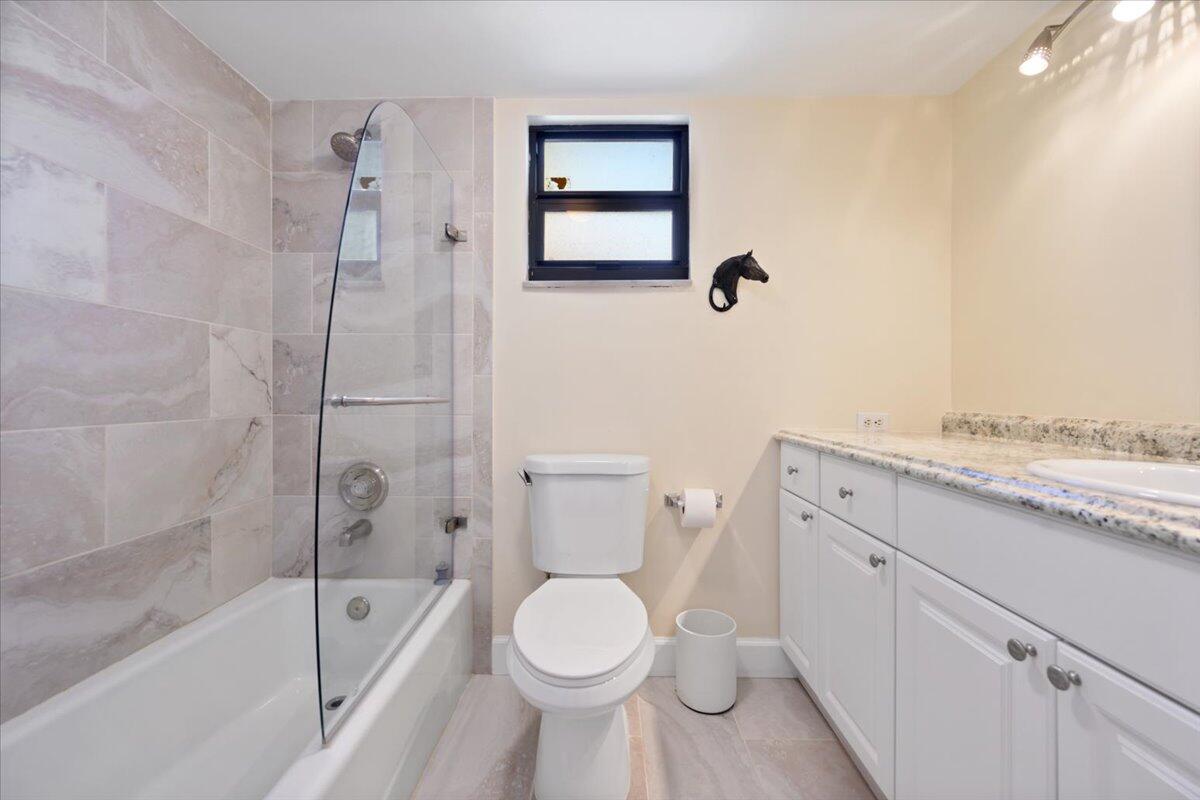 13334 Polo Club Road, Unit 304 Wellington, FL 33414 - Photo 21 of 26 10-DSC_1237